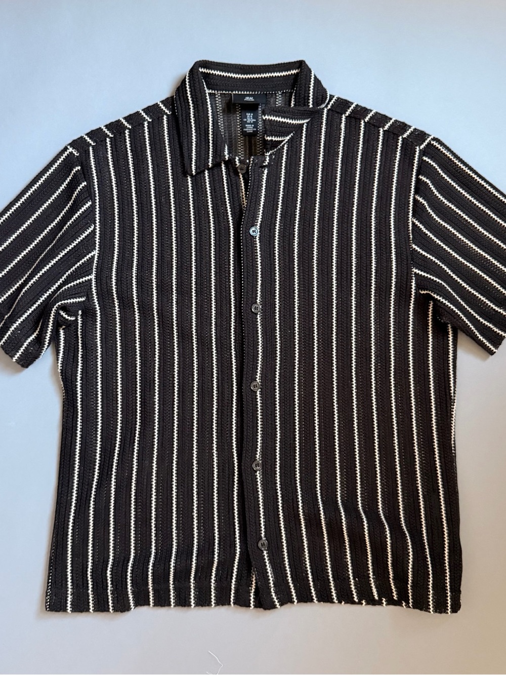 H&M Black and White Vertical Stripe Short-Sleeve Button-Down Knit Shirt